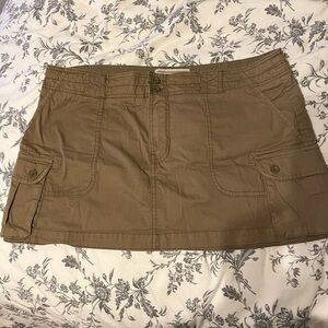 Abercrombie cargo mini skirt size L